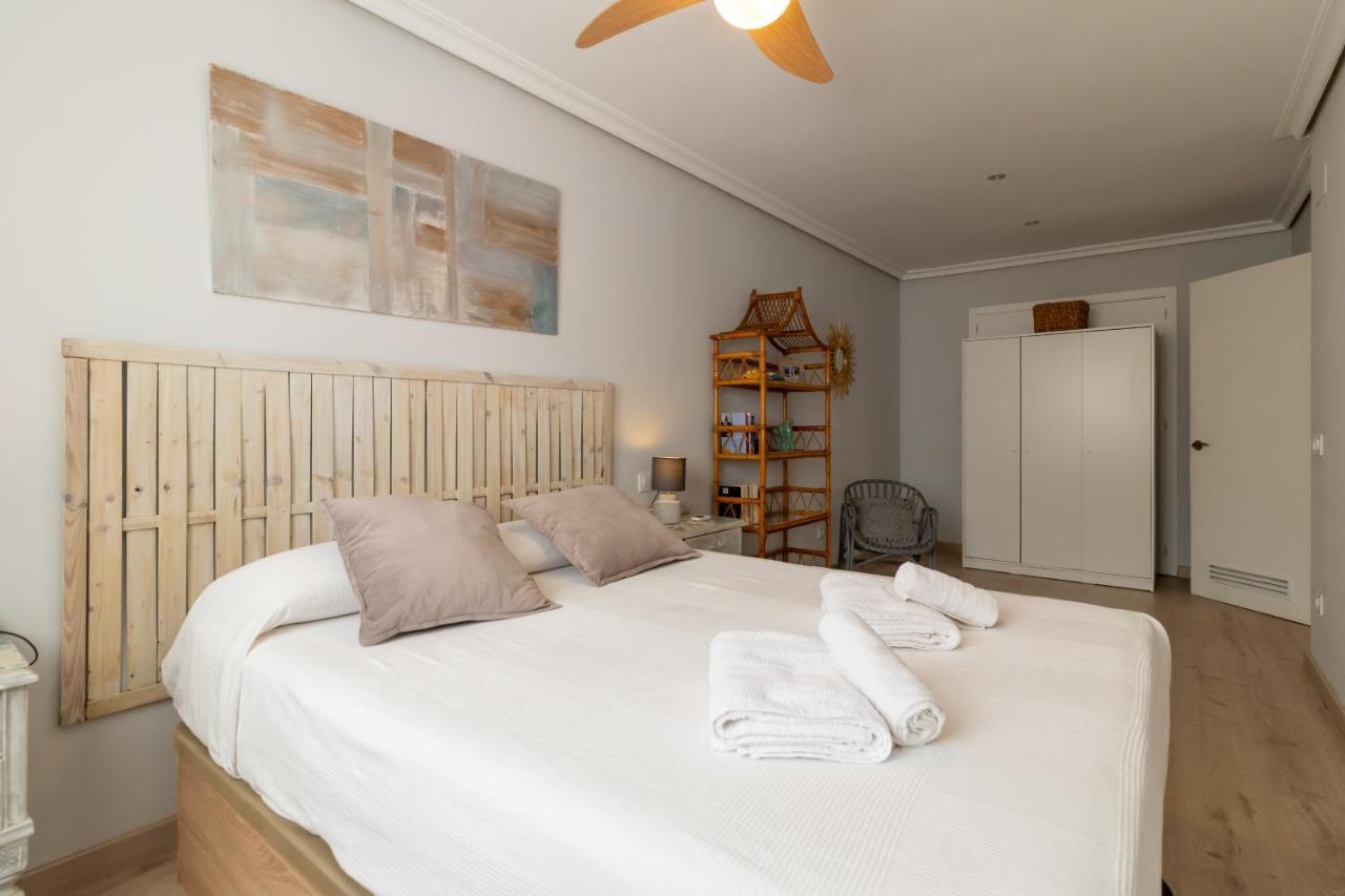 America 21 - Town Center Apartment *